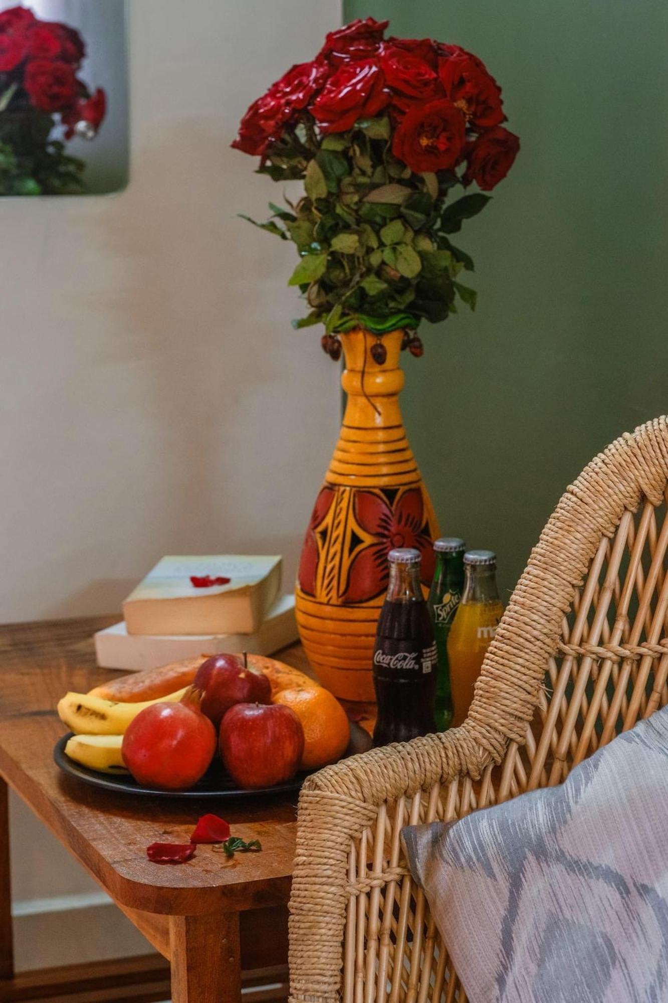 The Hideout Cottage And Restaurant Hampi Bagian luar foto