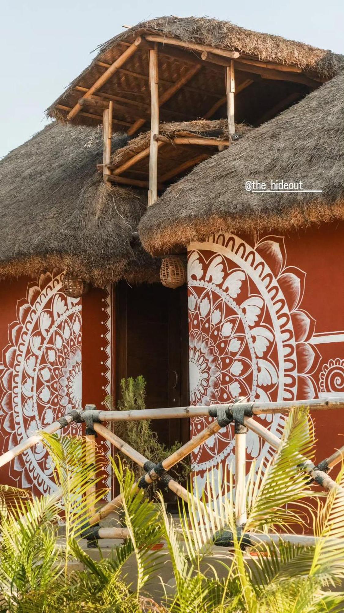 The Hideout Cottage And Restaurant Hampi Bagian luar foto