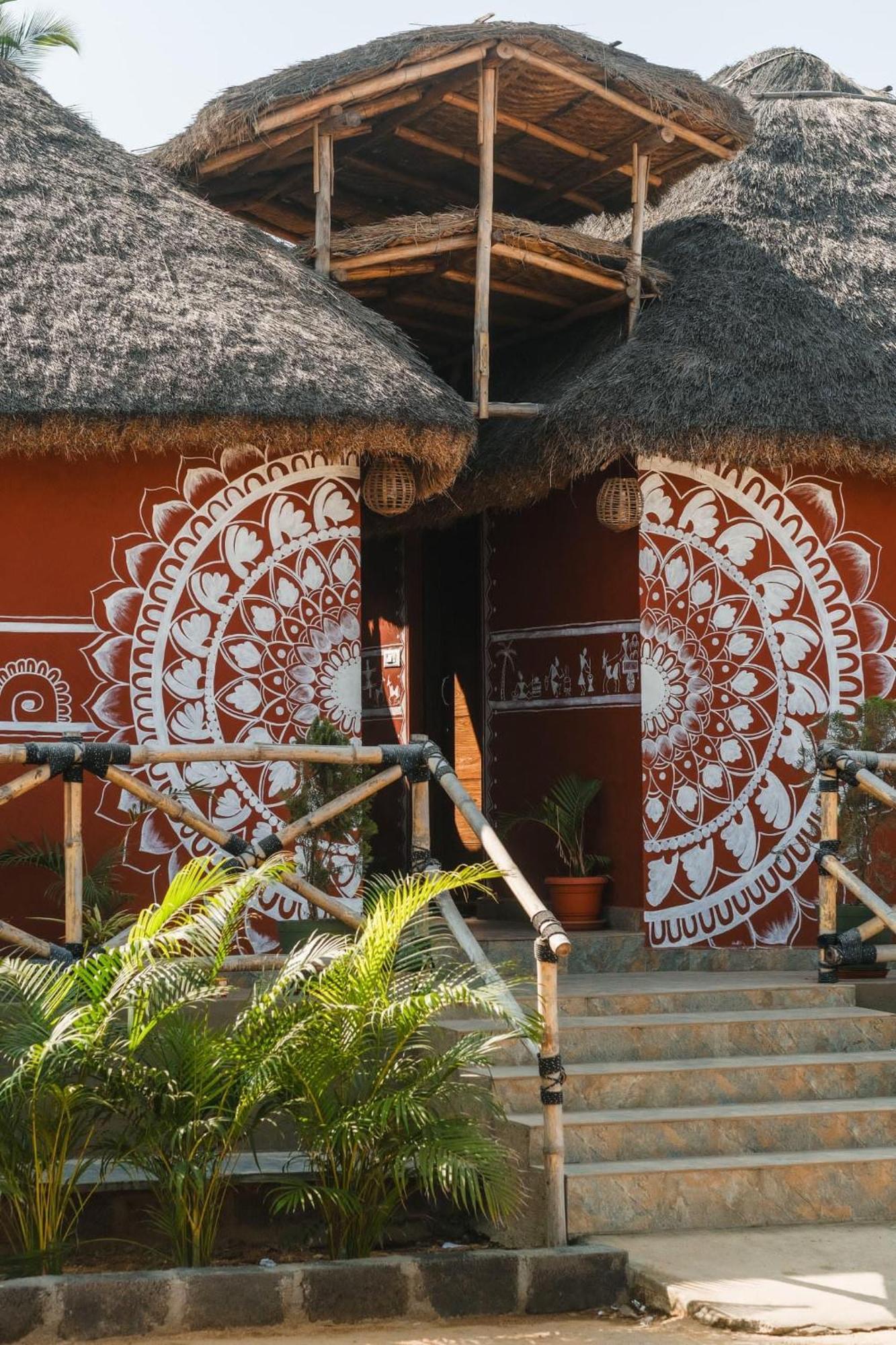 The Hideout Cottage And Restaurant Hampi Bagian luar foto