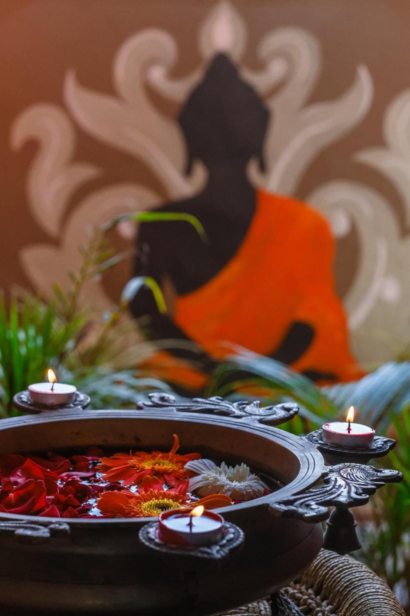 The Hideout Cottage And Restaurant Hampi Bagian luar foto